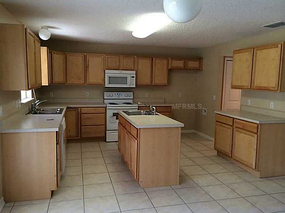 2nd image of 7525 Lake Andrea Cir