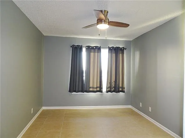 1580 Harbor Dr #321 — Photo 12