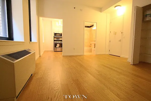 Rented by Town Residential | media 31