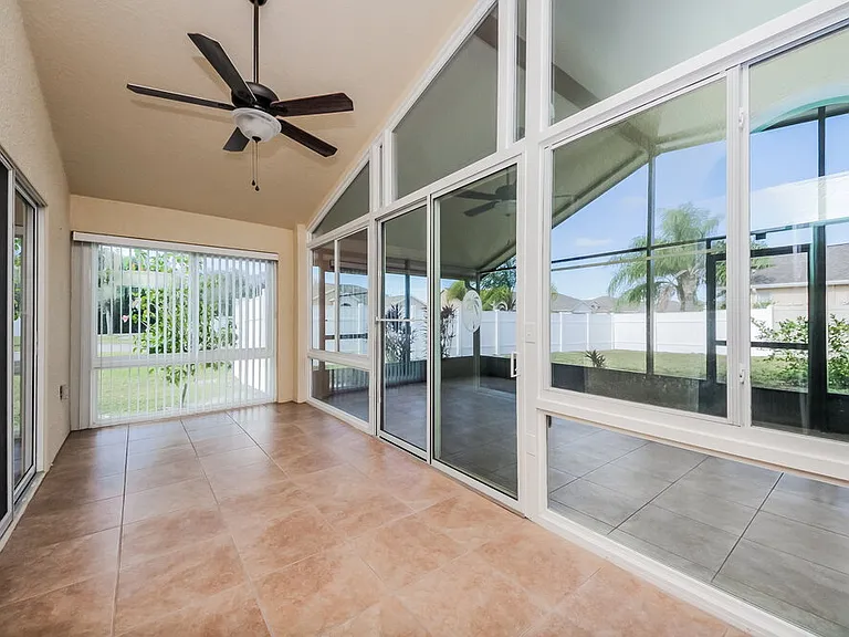 4660 Huron Bay Cir — Photo 13