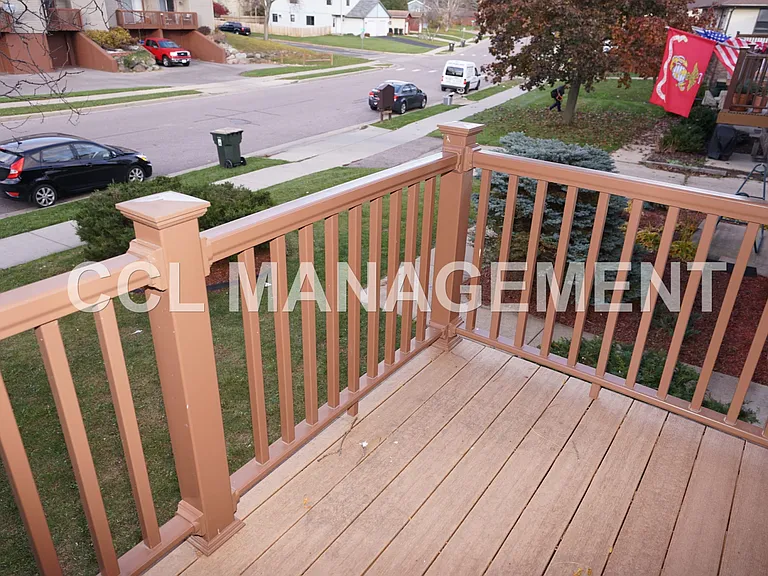 1237 Sunfield St #3 — Photo 15