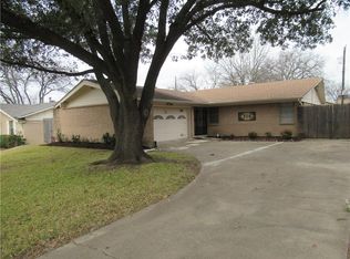 716 Timberlake Cir, Richardson, TX 75080