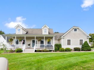 5 Hunters Rdg #5, Granby, CT 06035