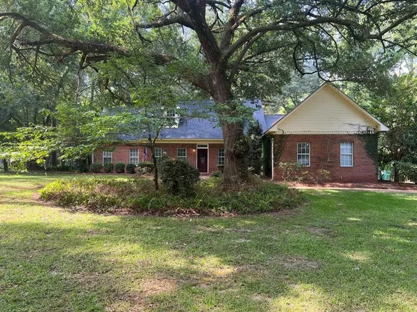 1381 Manor House Dr, Tallahassee, FL 32312