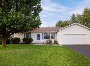 1151 Highpointe Dr, Dekalb, IL 60115