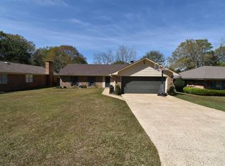 135 Camillia Cir, Ruston, LA 71270