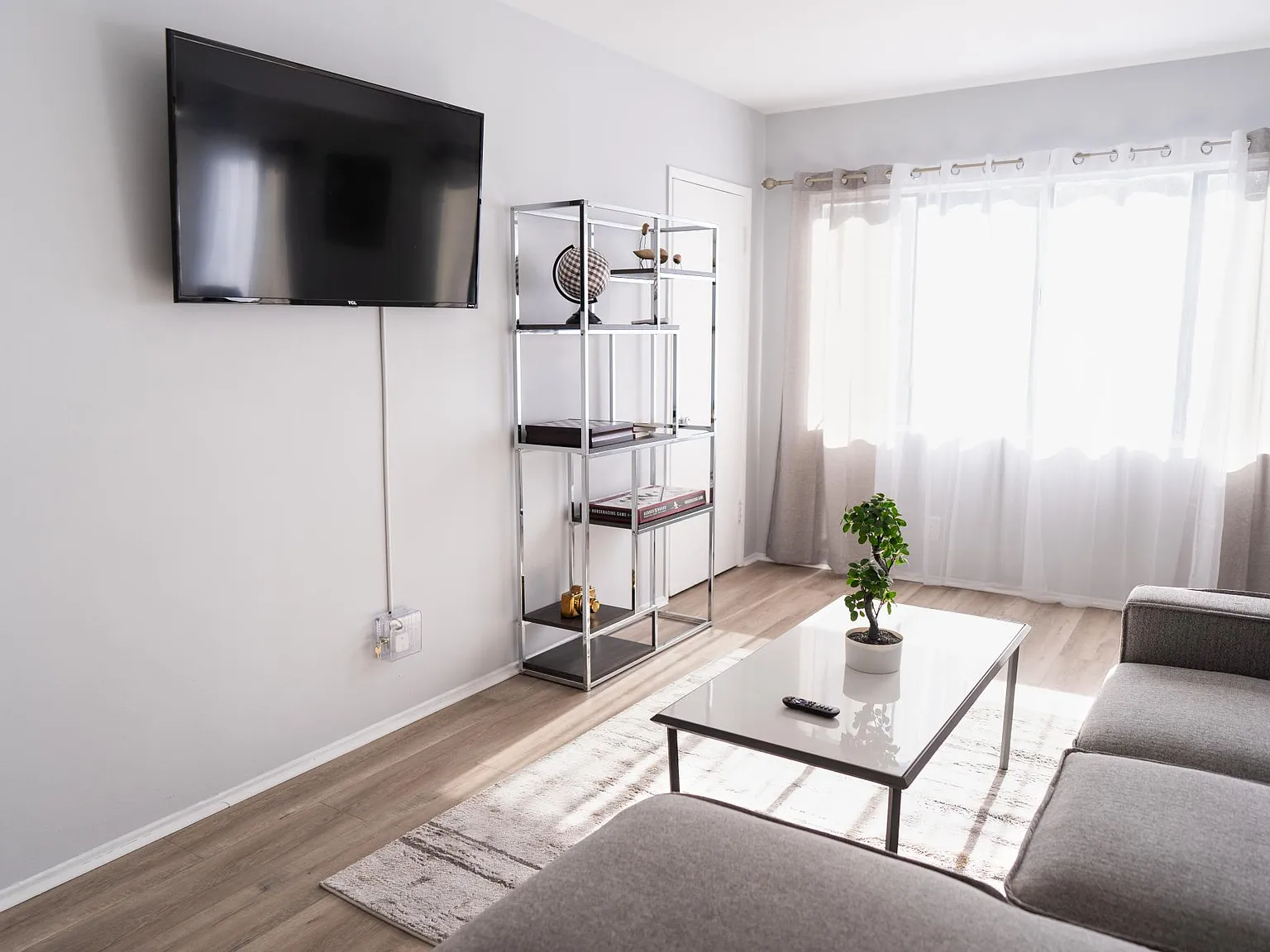1 bed, 750 sqft, $3,500 — Photo 4