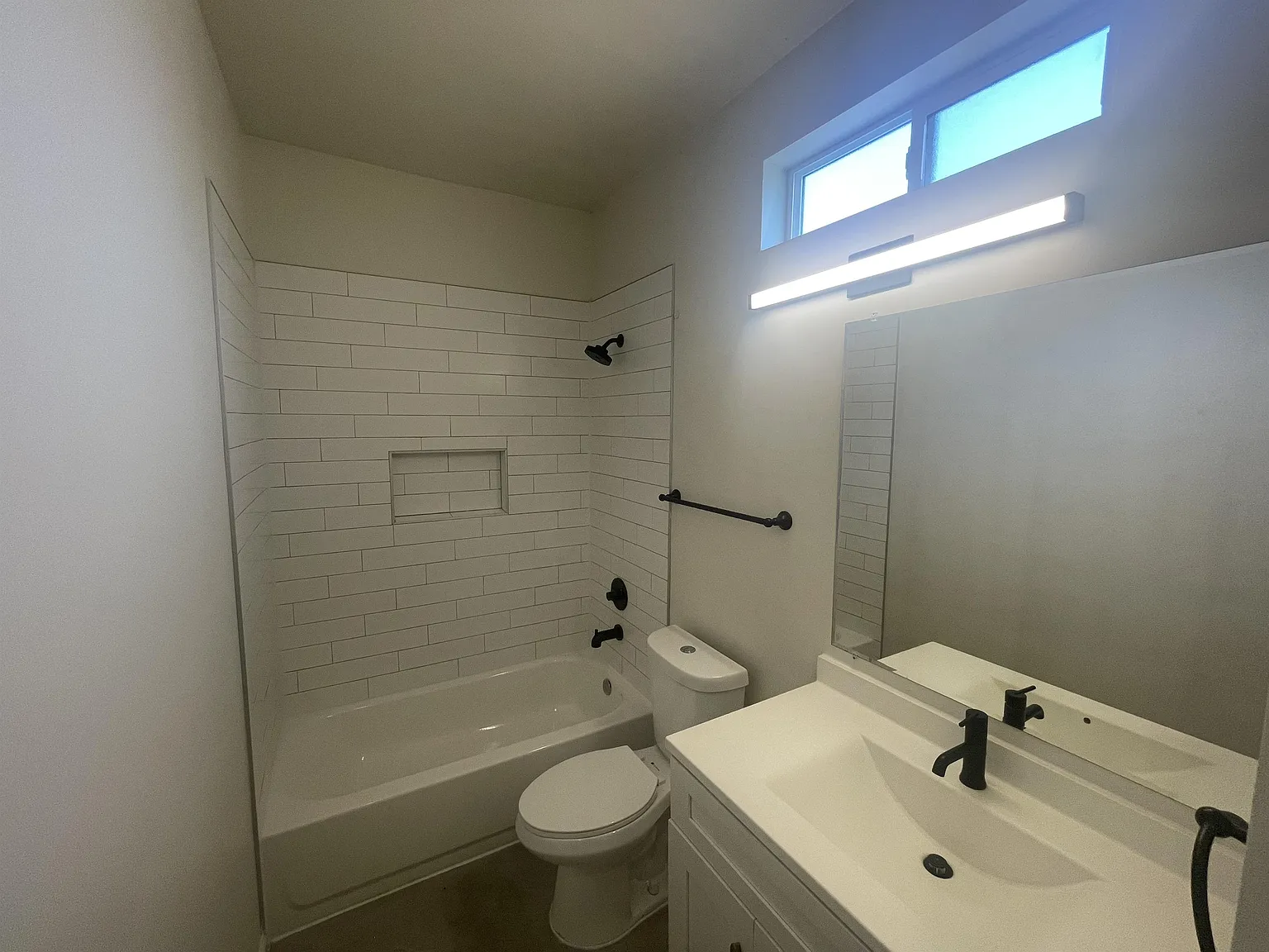1523 E. Cambridge - GH — Photo 2