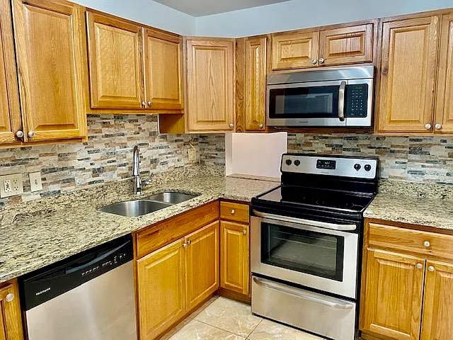 Building Photo - 4801 Esedra Ct #205