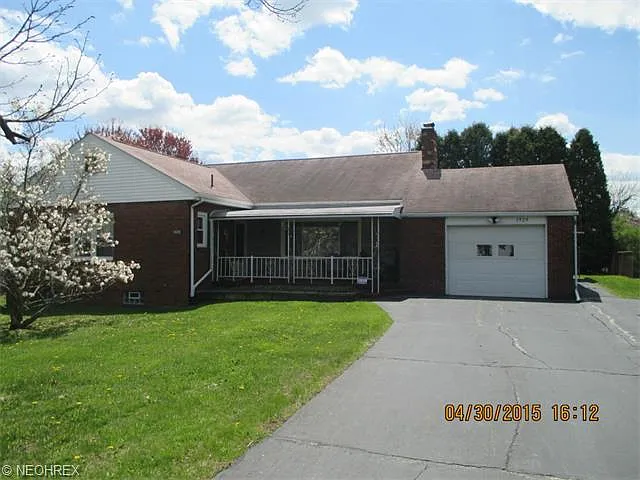 1929 Country Club Ave photo 1