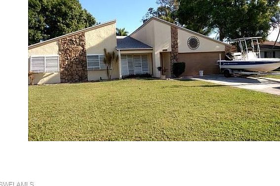 2nd image of 2131 SE 15th St