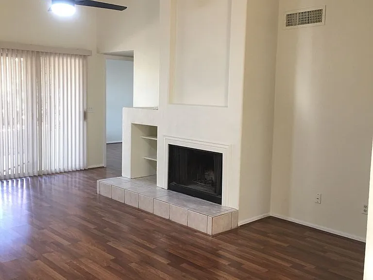 3002 E Amber Ridge Way — Photo 2