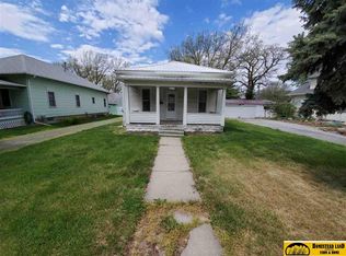 803 N 10th St Beatrice NE 68310 Zillow