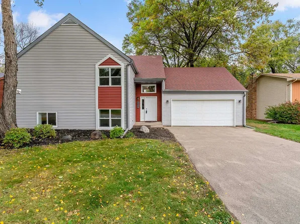 2227 Vivian Ln, Saint Paul, MN 55119