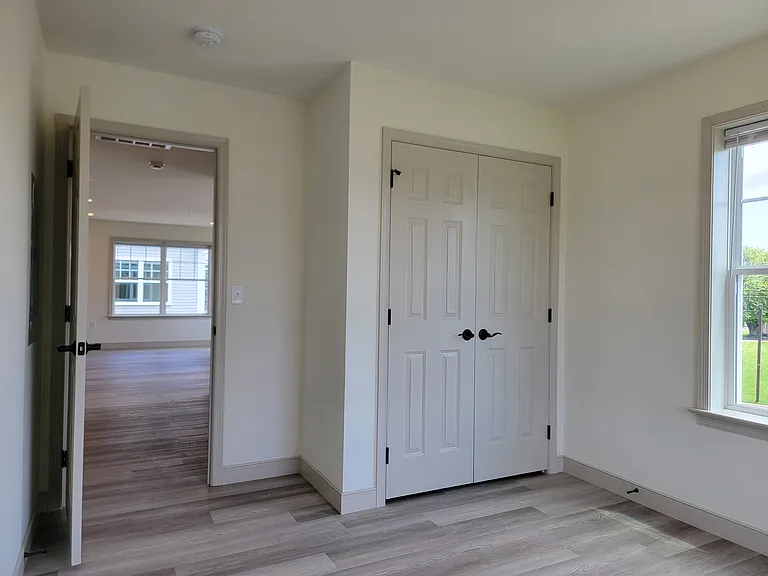 11 Yacht Ave #C — Photo 17
