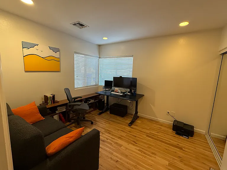 4907 S Centinela Ave #A — Photo 13