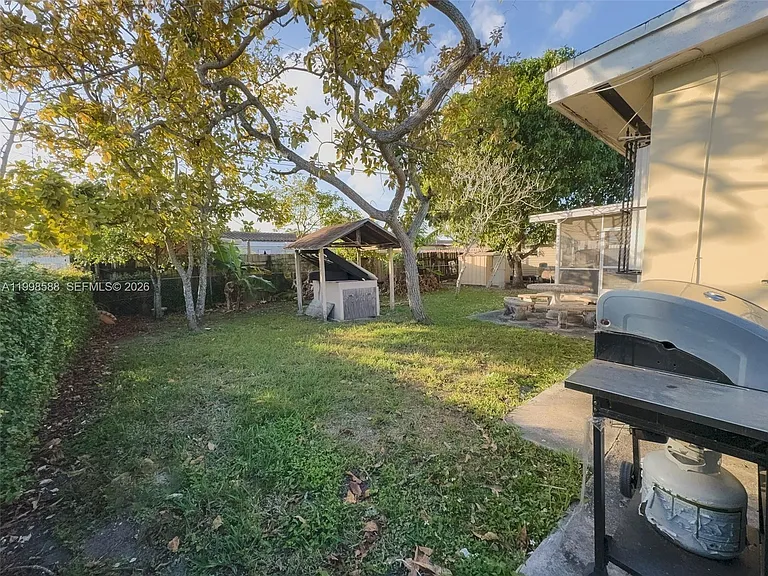 3420 SW 104th Ave — Photo 10