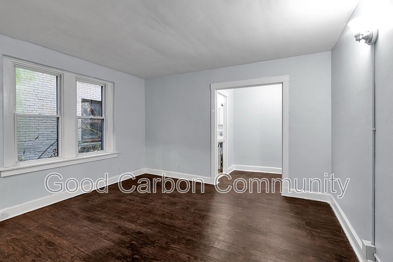 1st image of 870 Lafayette Ave #111