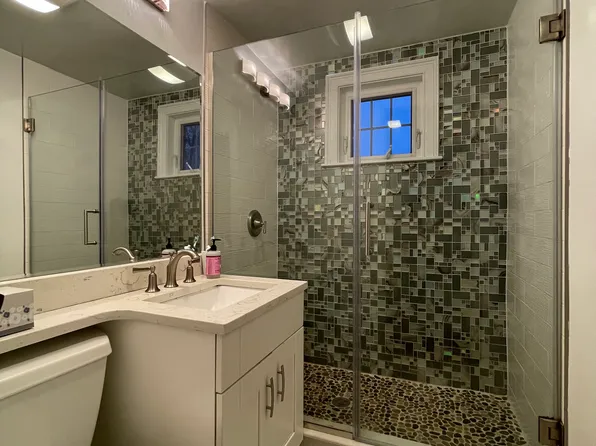 16 Vincent Ave #A, Belmont, MA 02478