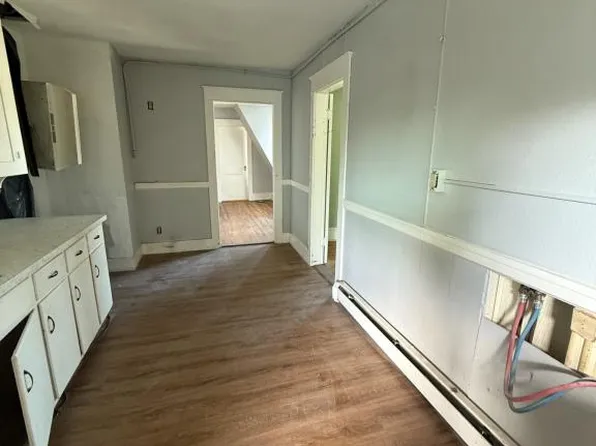 88 High St, Berlin, NH 03570