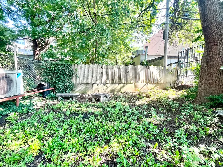 82 Marion St #1L — Photo 11