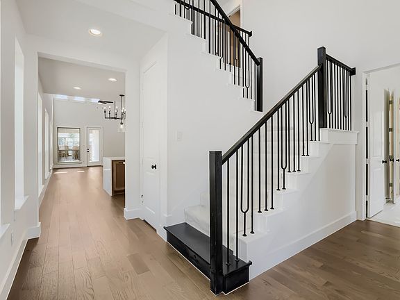 4420 Daisy - Entry