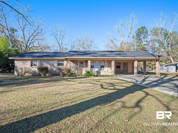716 S White Ave, Bay Minette, AL 36507