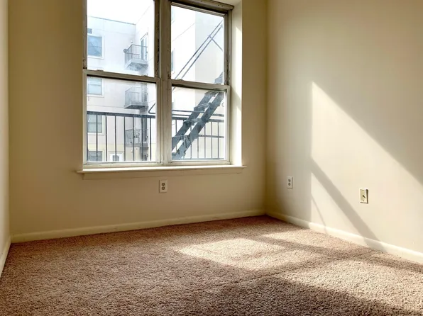 530 Monroe Street image 3 of 6