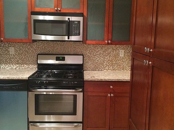 4th image of 2828 W 16th St APT 4C