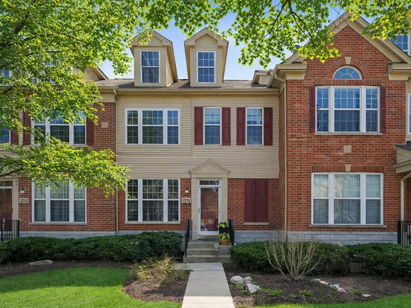 2715 Langley Cir, Glenview, IL 60026