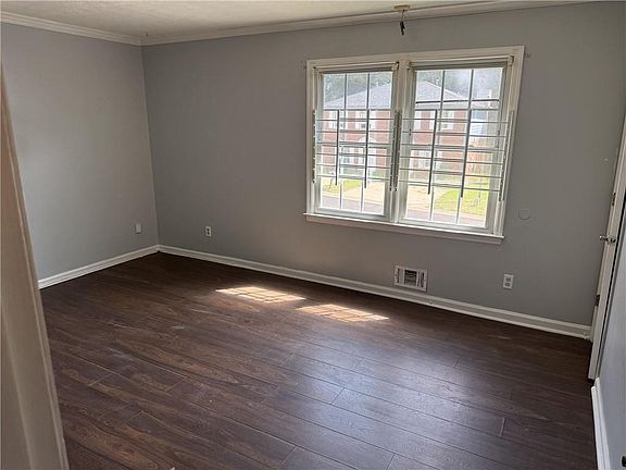 4th image of 5382 Ridgemere Ct
