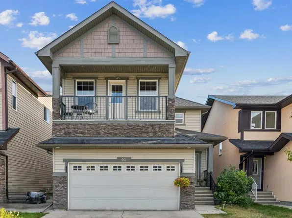 92 SW Skyview Shores Ter NE, Calgary, AB T3N 0E8