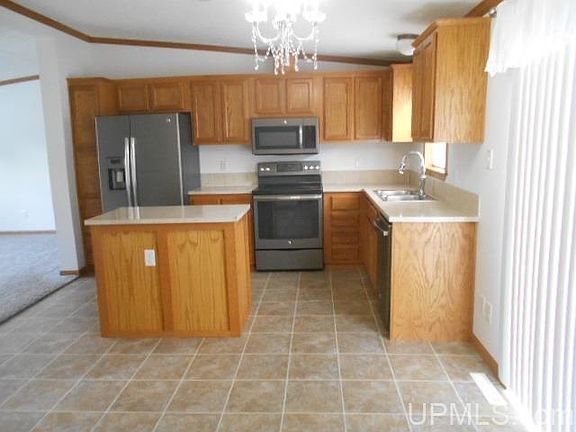 2nd image of 211 Kenneally Blvd
