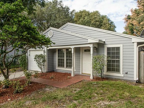 2nd image of 3872 Berkshire Ct