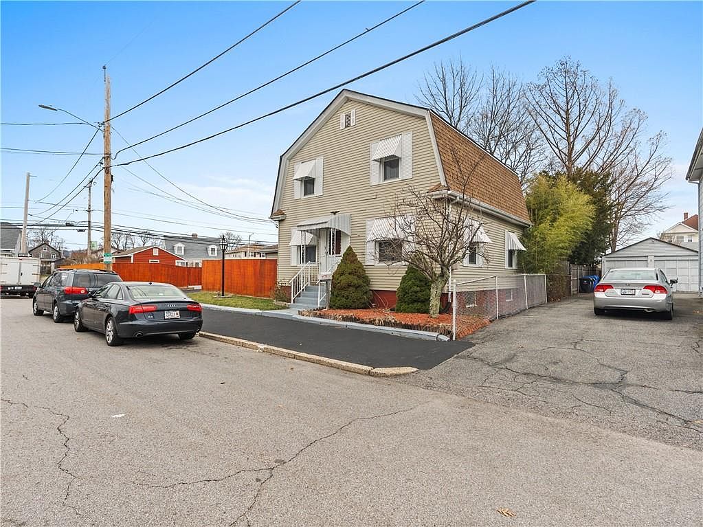 12 Rowe Ave, Pawtucket, RI 02861 Zillow