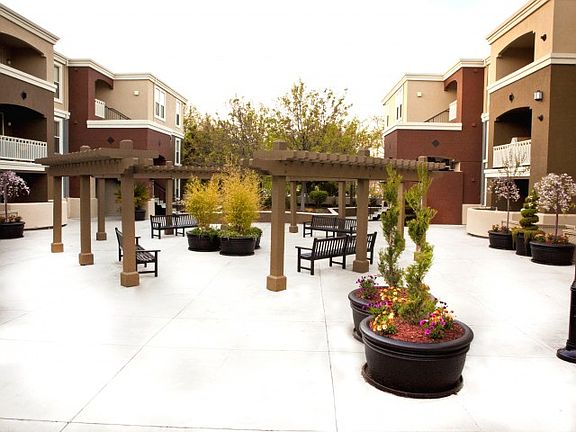 4th image of 19608 Pruneridge Ave APT 3308