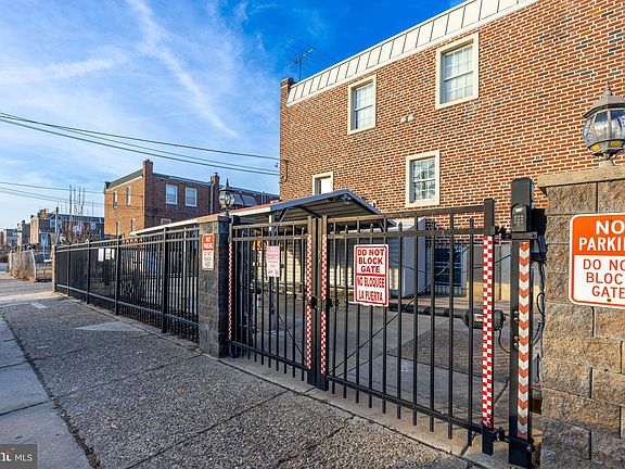 2nd image of 4200 Palmetto St