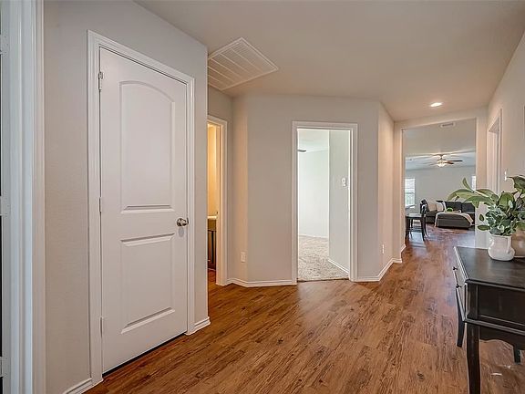 5th image of 21011 Whitehaven Bluff Trl