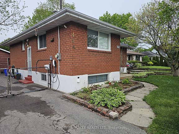 2nd image of 454 Stevenson Rd N