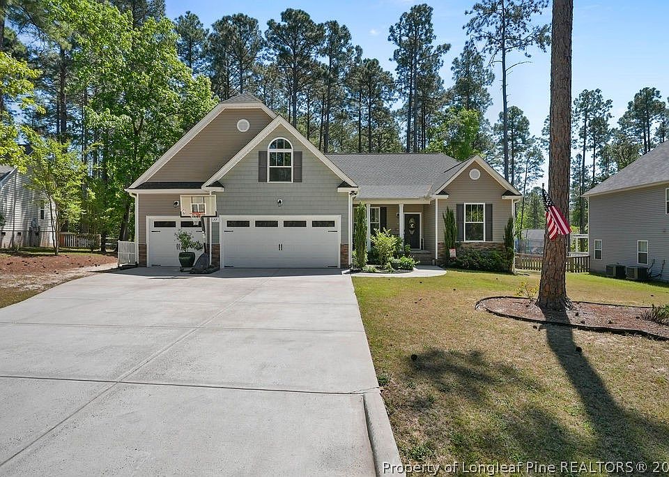 1st image of 77 Sherwood Ln