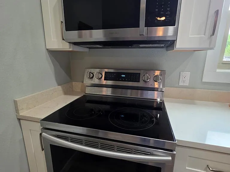 1123 E Cedar St #A — Photo 8