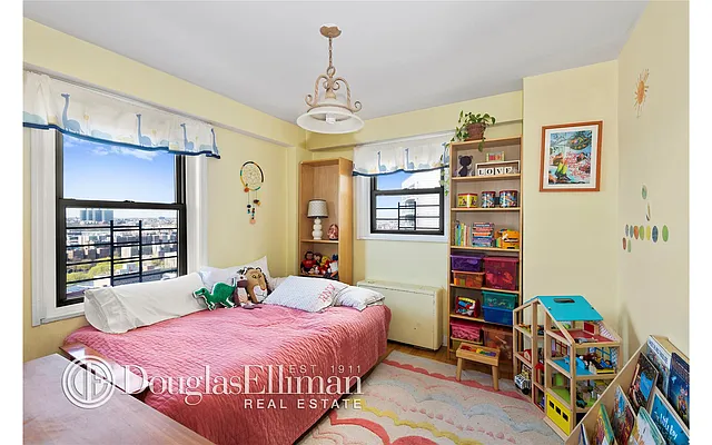 Sold by Douglas Elliman | media 14