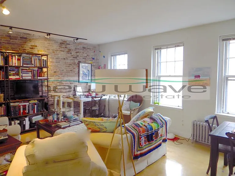 68 Phillips St #5 — Photo 12