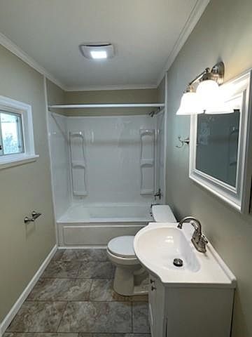 2nd image of 2613 Demarest St