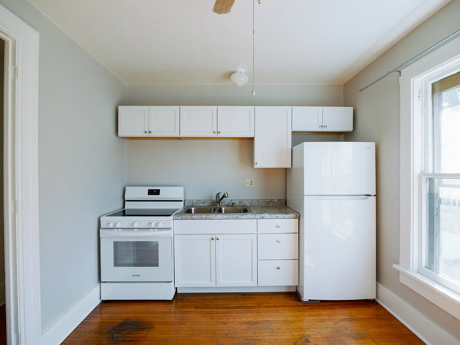 1 bed, 882 sqft, $850 — Photo 3