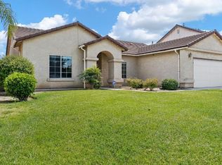 991 Maple Ave, Fowler, CA 93625