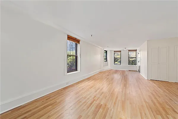 Rented by Balen Real Estate, LLC | media 36