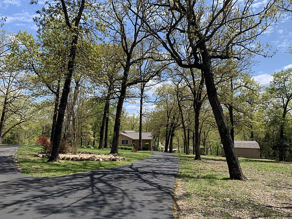 4th image of 566 Peninsula Estates Ln
