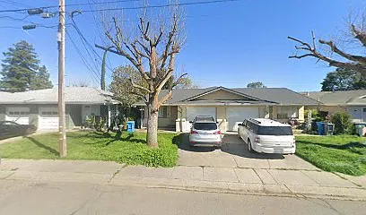 2 bed, $1,300 — Photo 1
