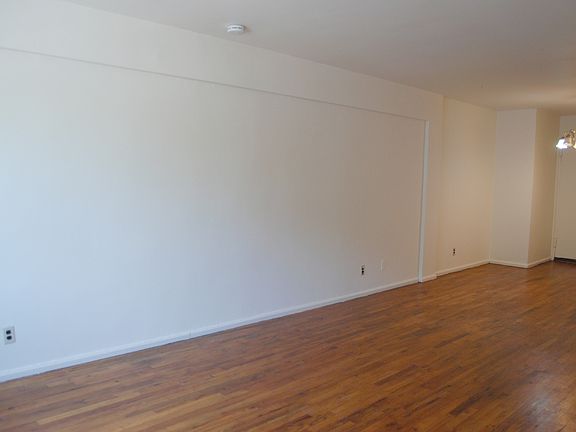 4th image of 30 E Hartsdale Ave APT 2D